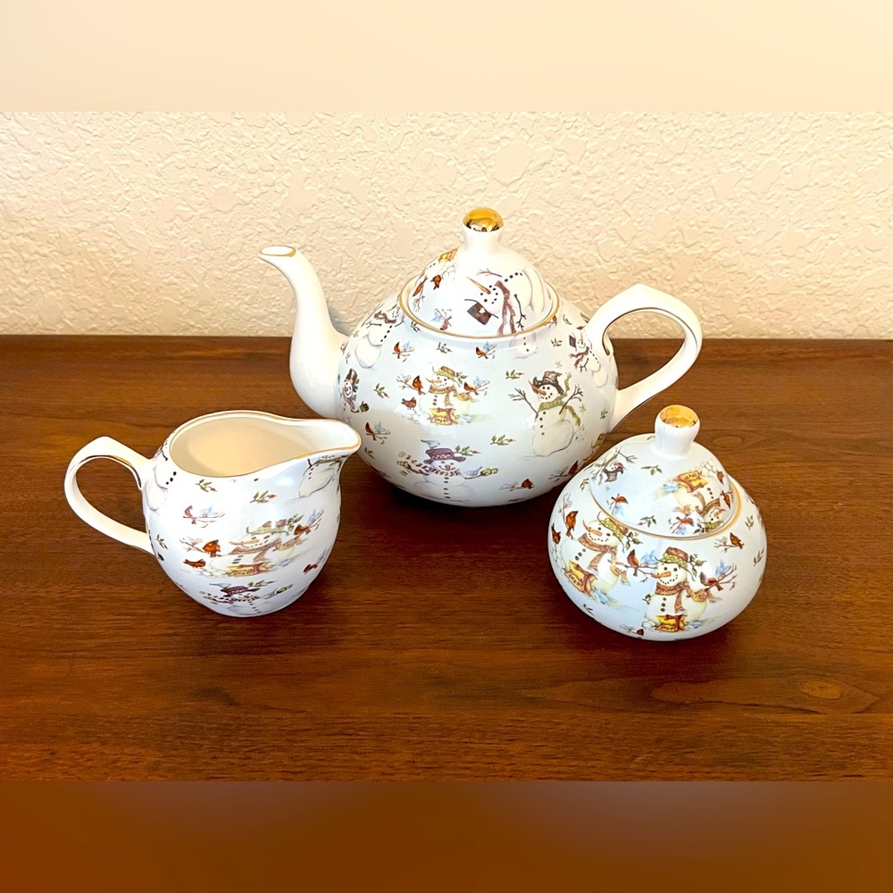 Snowman Grace China Teapot, Cream & Sugar Bowl